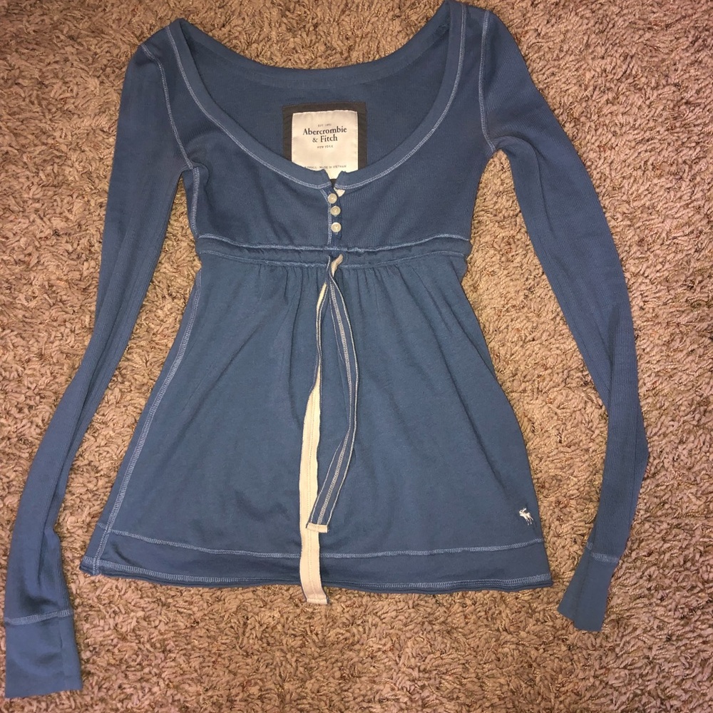 super cute 2000s shirt